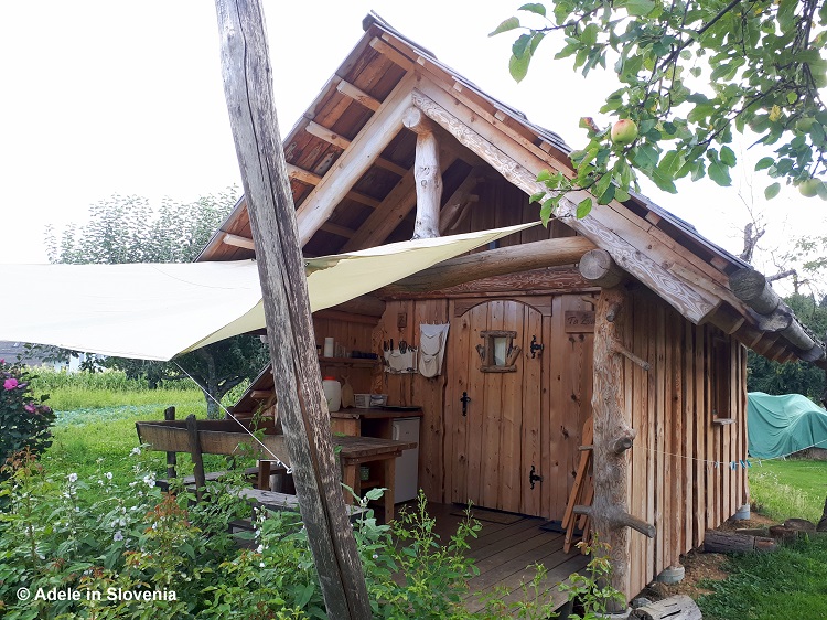 Glamping hut