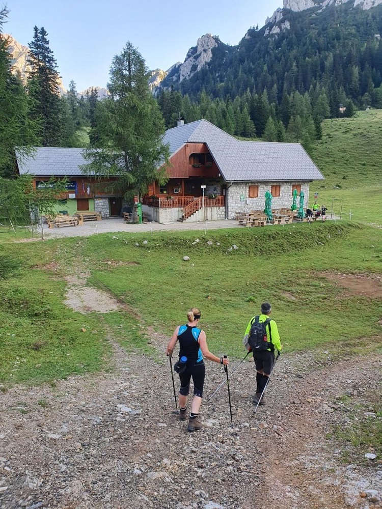 Planinski dom na Zelenici